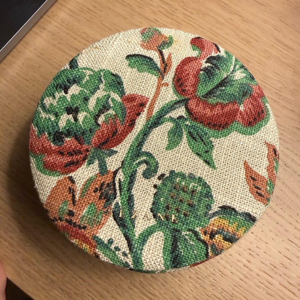 Sezane travel jewelry case